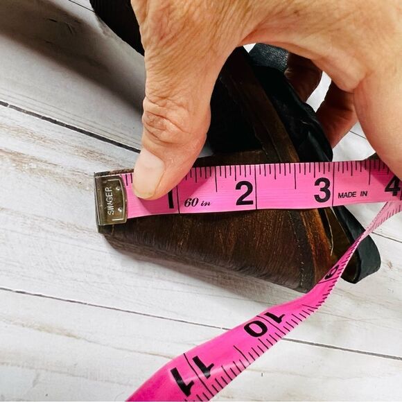 Trask Black Leather Strappy Heeled Sandals - Picture 10 of 10